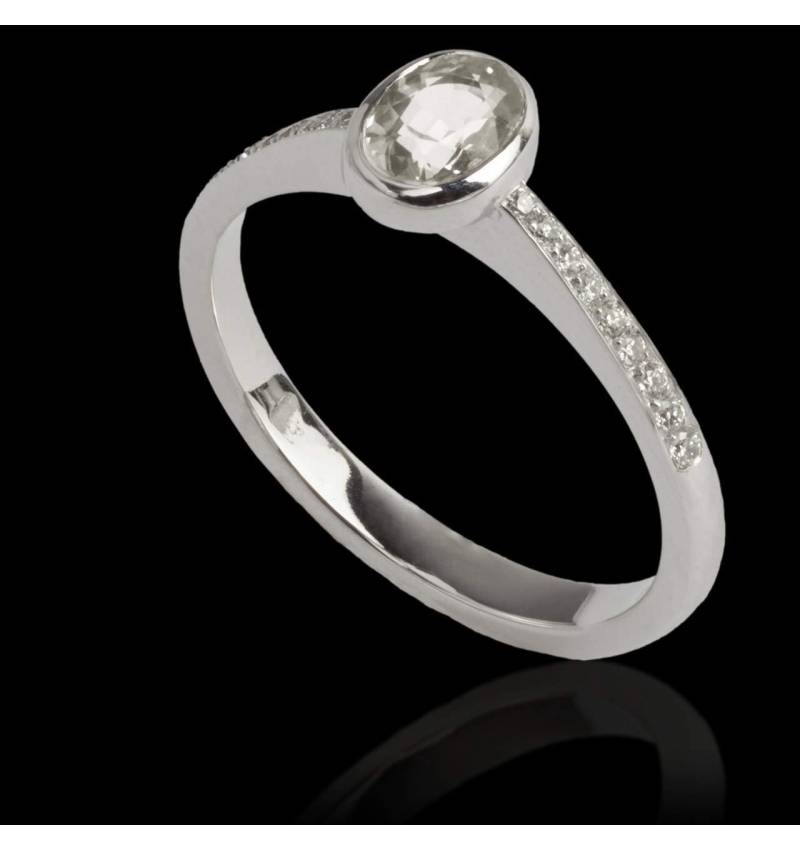 Ovaler Diamantring Moon