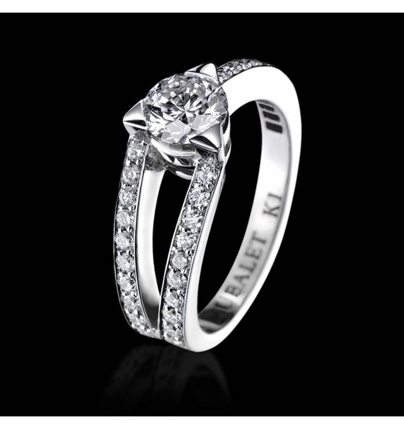 Verlobungsring mit Diamant in Weissgold Plena Luna
