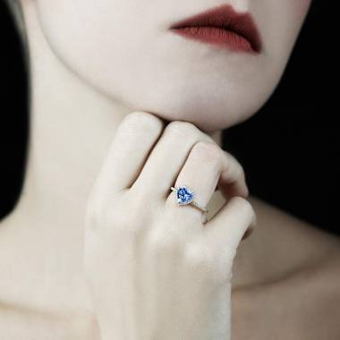 Bague saphir bleu Anya